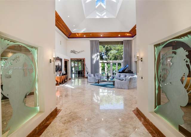Property at 21034 Rosedown Ct, Boca Raton, FL 33433, 5 beds, 4.5 baths