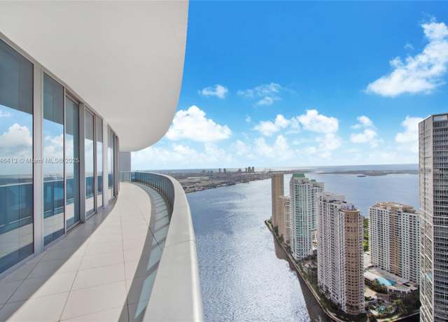 Property at 200 Biscayne Boulevard Way #5304, Miami, FL 33131, 3 beds, 4.5 baths
