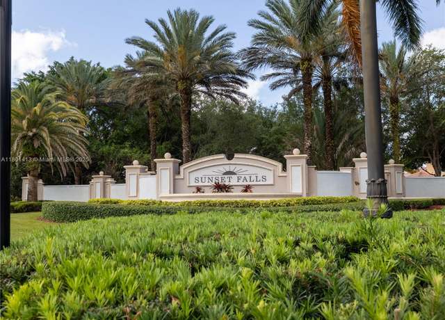 Property at 5087 SW 183rd Ave, Miramar, FL 33029, 5 beds, 3 baths