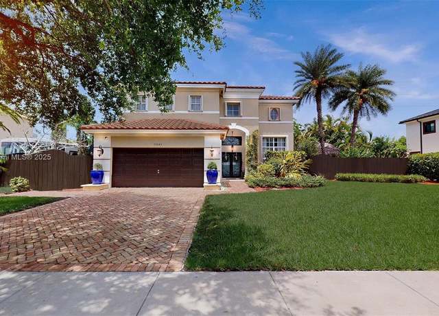 Property at 15040 SW 156th Ave, Miami, FL 33196, 5 beds, 3 baths