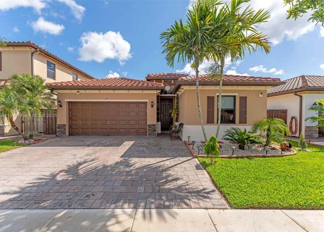 Property at 139 NE 26th Ter, Homestead, FL 33033, 3 beds, 3 baths