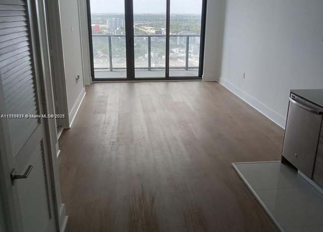 Property at 121 NE 34th St #2010, Miami, FL 33137, 1 bed, 1 bath