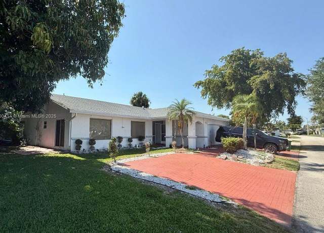 Property at 4909 Bayberry Ln, Tamarac, FL 33319, 3 beds, 2 baths