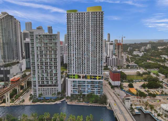 Property at 185 SW 7th St #2103, Miami, FL 33130, 2 beds, 2.5 baths