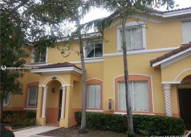 Property at 2818 SE 16th Ave #118, Homestead, FL 33035, 3 beds, 2.5 baths