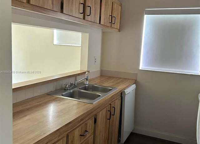 Property at 6031 Shakerwood Cir #105, Tamarac, FL 33319, 1 bed, 1 bath