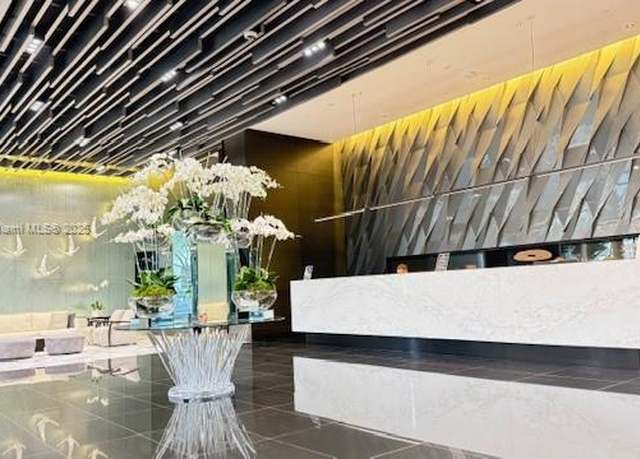 Property at 851 NE 1st Ave #3700, Miami, FL 33132, 1 bed, 2 baths