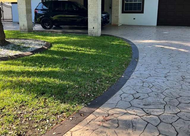 Property at 6284 SW 26th St, Miami, FL 33155, 3 beds, 1.5 baths