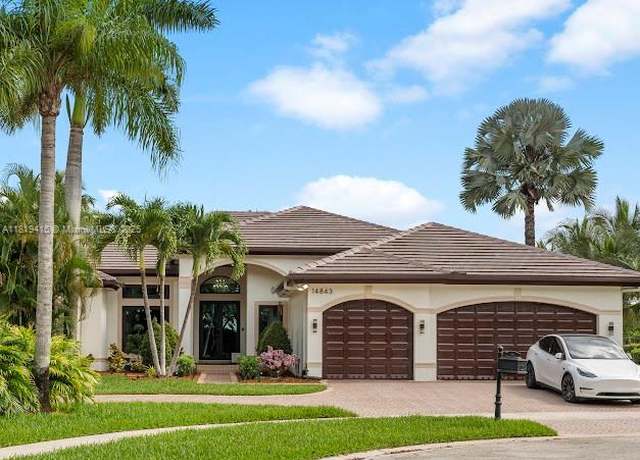 Property at 14843 SW 41st St, Davie, FL 33331, 5 beds, 4 baths
