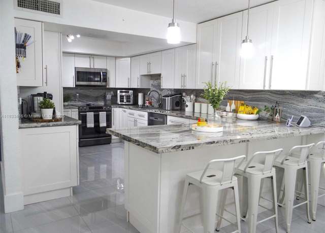 Property at 7310 W 2nd Way #7310, Hialeah, FL 33014, 3 beds, 3 baths