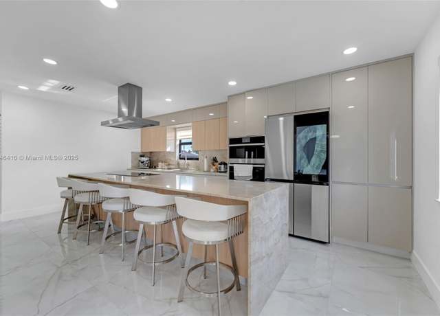 Property at 14285 SW 183rd Ter, Miami, FL 33177, 4 beds, 3 baths