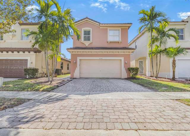 Property at 3736 NE 9 Ct, Homestead, FL 33033, 3 beds, 2.5 baths