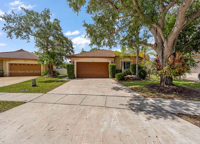 Property at 17920 NW 19th St, Pembroke Pines, FL 33029, 3 beds, 2 baths