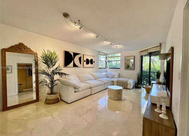 Property at 55 Ocean Lane Dr #2030, Key Biscayne, FL 33149, 1 bed, 1.5 baths