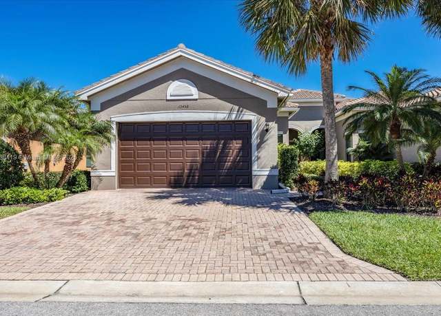 Property at 13458 Sumter Ln, Naples, FL 34109, 3 beds, 2 baths