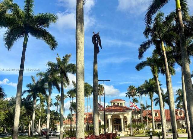 Property at 9725 Nw NW 52nd St #415, Doral, FL 33178, 3 beds, 2 baths