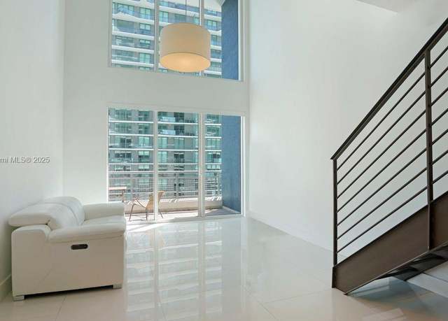 Property at 60 SW 13th St #3820, Miami, FL 33130, 2 beds, 2.5 baths