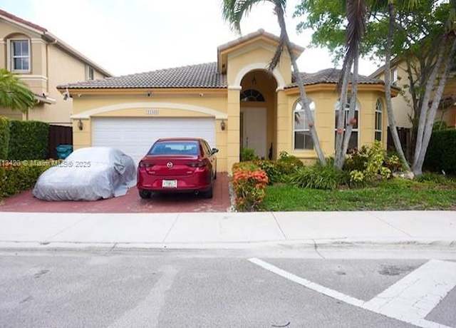 Property at 11169 NW 80th Ln, Doral, FL 33178, 4 beds, 3 baths