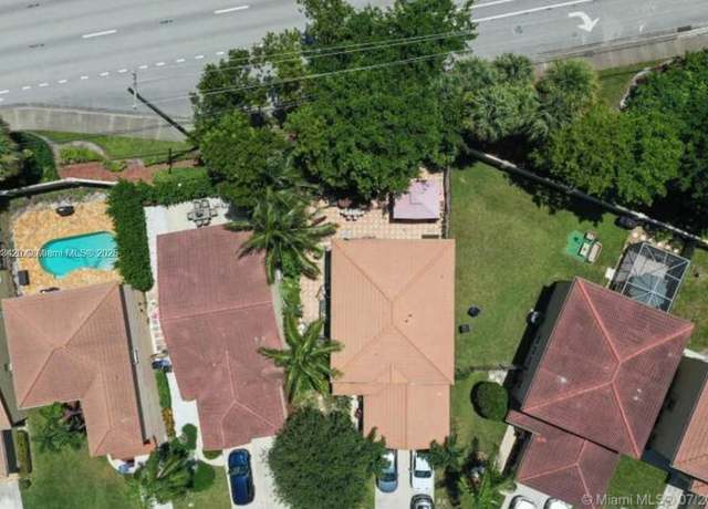Property at 4280 NW 1st Pl, Deerfield Beach, FL 33442, 4 beds, 2.5 baths