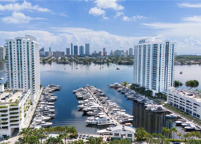 Property at 17301 Biscayne Blvd #205, North Miami Beach, FL 33160, 2 beds, 2.5 baths