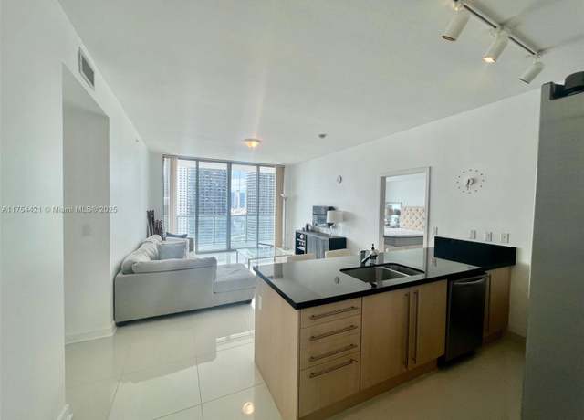 Property at 1111 SW 1st Ave #3223, Miami, FL 33130, 2 beds, 2 baths