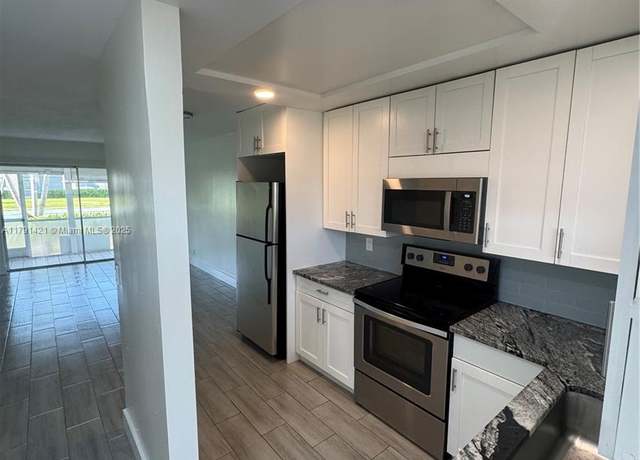 Property at 9851 Sandalfoot Blvd #208, Boca Raton, FL 33428, 2 beds, 2 baths