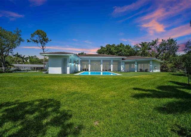 Property at 7900 SW 70th St, Miami, FL 33143, 6 beds, 7 baths