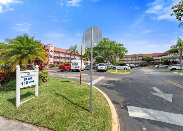 Property at 9401 Sunrise Lakes Blvd #307, Sunrise, FL 33322, 1 bed, 1.5 baths