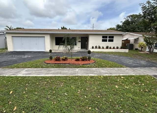 Property at 801 S Highland Dr, Hollywood, FL 33021, 5 beds, 3 baths