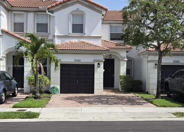 Property at 10840 NW 79th St, Doral, FL 33178, 3 beds, 2.5 baths