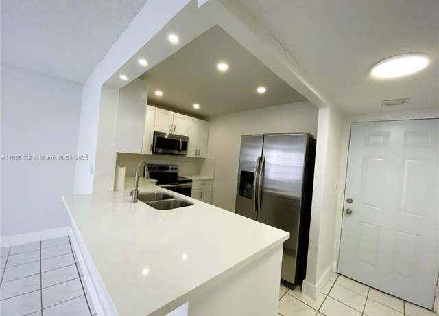 Property at 5705 W 20th Ave #115, Hialeah, FL 33012, 2 beds, 2 baths