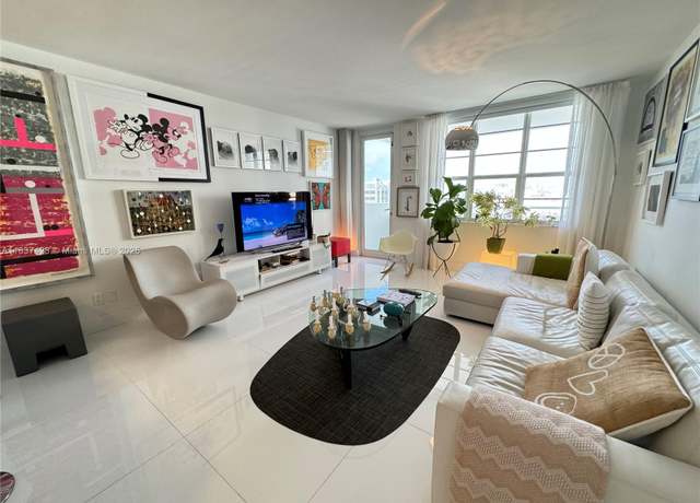 Property at 100 Lincoln Rd #1022, Miami Beach, FL 33139, 1 bed, 2 baths