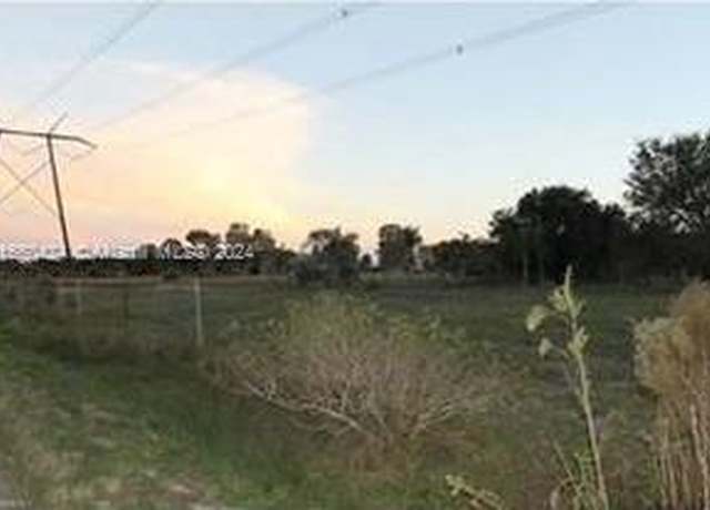 Property at 23365 Linda Lee Way, Fort Myers, FL 33913