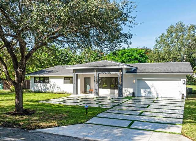 Property at 12820 SW 83rd Ct, Pinecrest, FL 33156, 3 beds, 3.5 baths