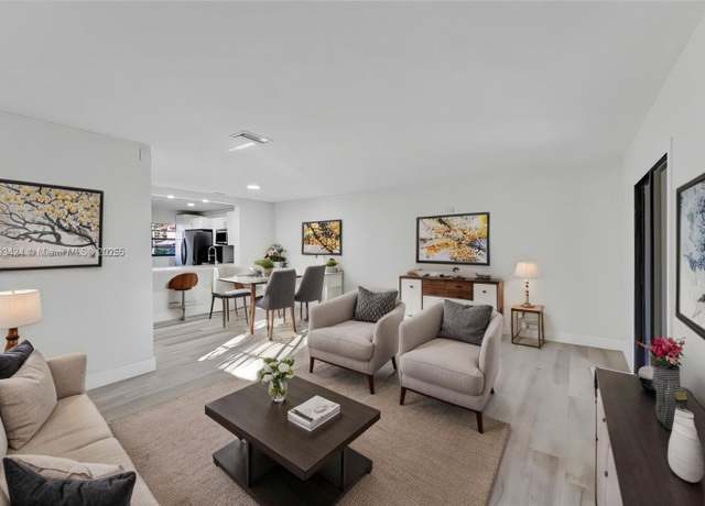 Property at 856 NW 47th St #856, Deerfield Beach, FL 33064, 3 beds, 2.5 baths