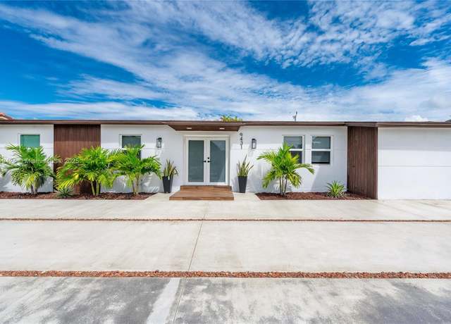 Property at 9431 SW 62nd St, Miami, FL 33173, 3 beds, 2.5 baths