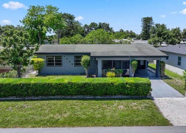 Property at 1090 SW 31st St, Fort Lauderdale, FL 33315, 3 beds, 2 baths