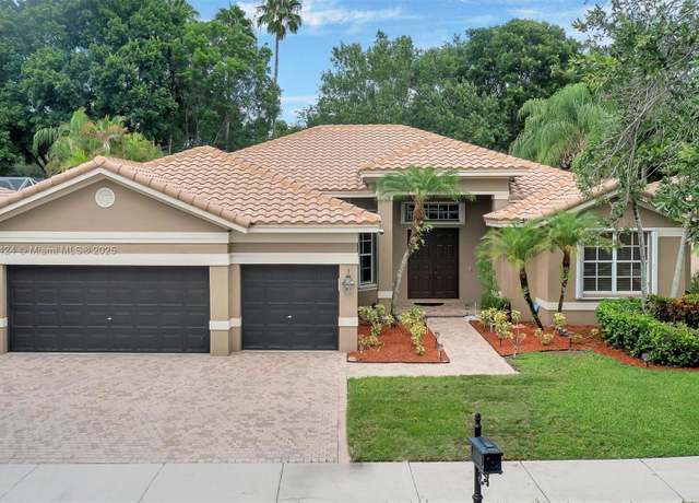 Property at 3943 Nighthawk Dr, Weston, FL 33331, 4 beds, 3 baths