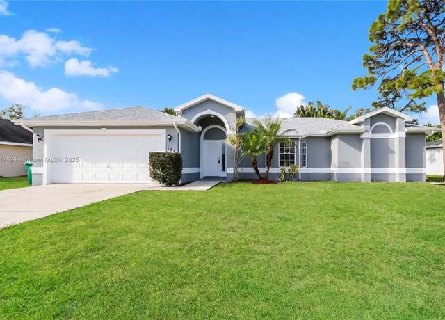 Property at 138 SW Bedford Rd, Port St. Lucie, FL 34953, 3 beds, 2 baths