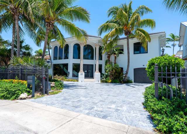 Property at 3321 NE 16th Pl, Fort Lauderdale, FL 33305, 5 beds, 5 baths