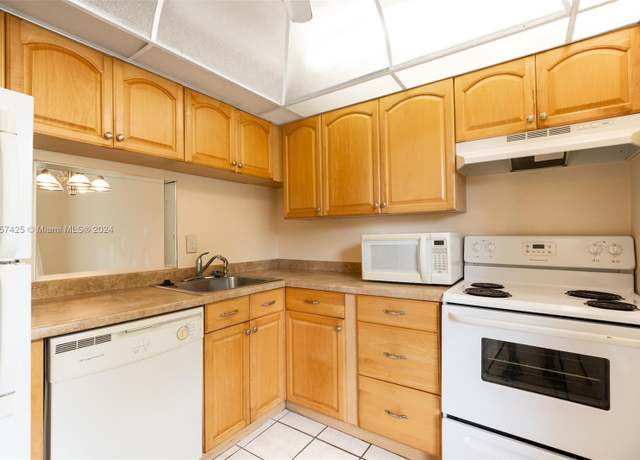 Property at 5830 NW 64th Ave #105, Tamarac, FL 33319, 1 bed, 1 bath