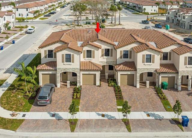 Property at 24643 SW 119th Ct, Homestead, FL 33032, 3 beds, 2.5 baths