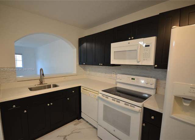 Property at 1241 SE 29th St #102, Homestead, FL 33035, 2 beds, 2 baths