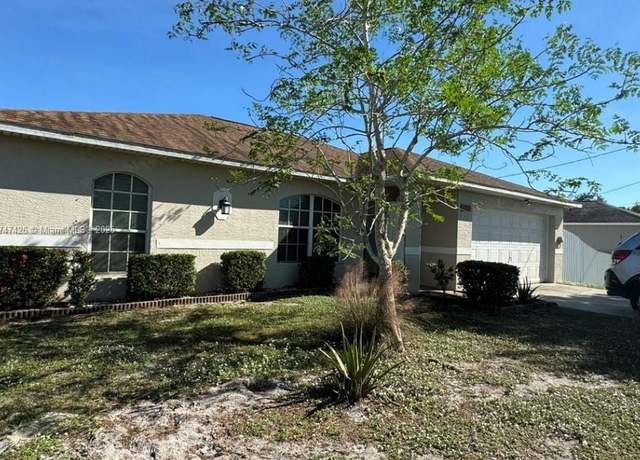 Property at 127 Blackstone, Fort Myers, FL 33913, 4 beds, 3 baths