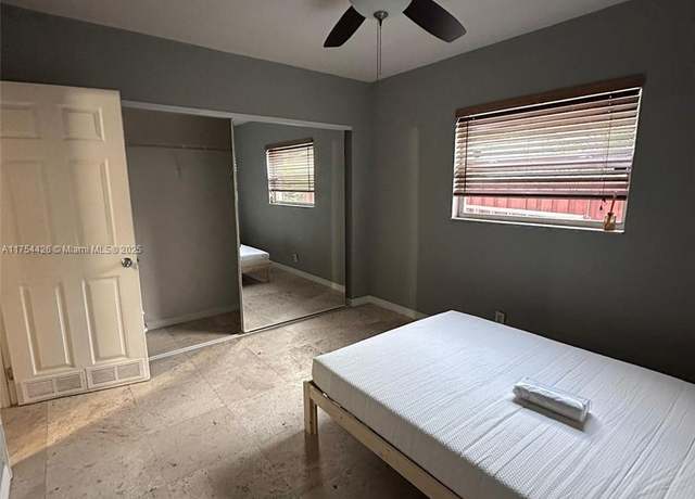 Property at 530 NE 15th Ct #1, Fort Lauderdale, FL 33304, 2 beds, 1 bath