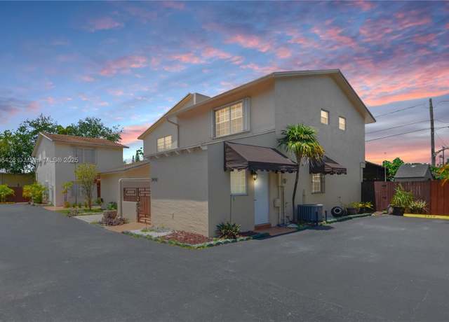 Property at 2459 SW 11th St Unit 4A, Miami, FL 33135, 3 beds, 2.5 baths