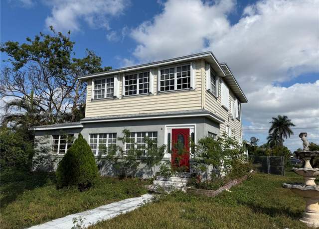 Property at 245 SW 5th Ave, Florida City, FL 33034, 4 beds, 3 baths