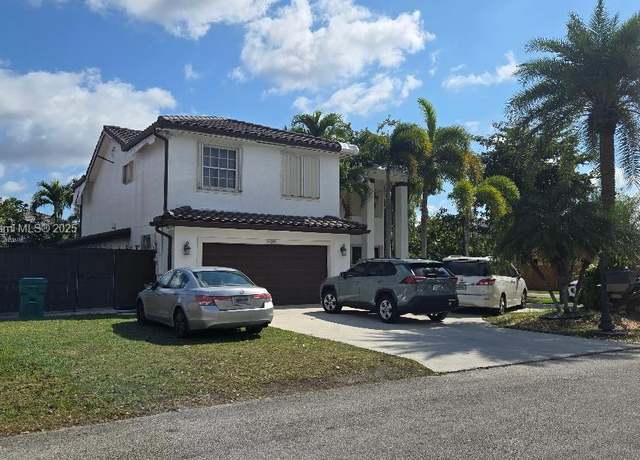 Property at 14133 SW 152nd Ct, Miami, FL 33196, 5 beds, 3.5 baths