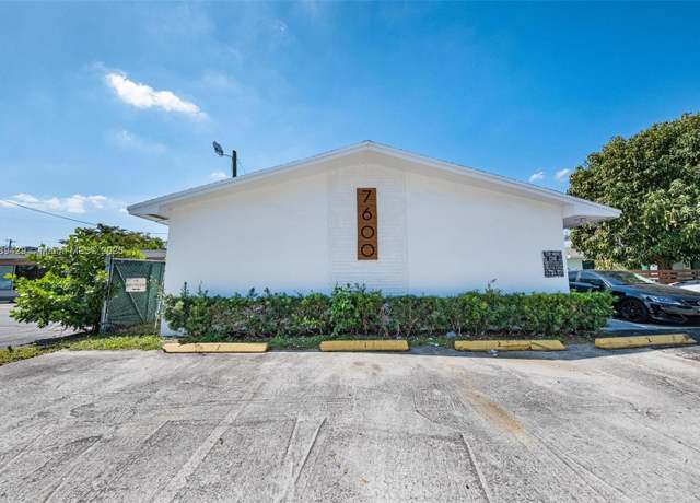 Property at 7600 Pembroke Rd, Miramar, FL 33023, 200 baths