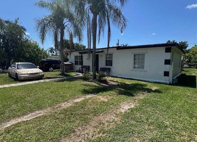 Property at 15510 Leisure Dr, Homestead, FL 33033, 3 beds, 2 baths